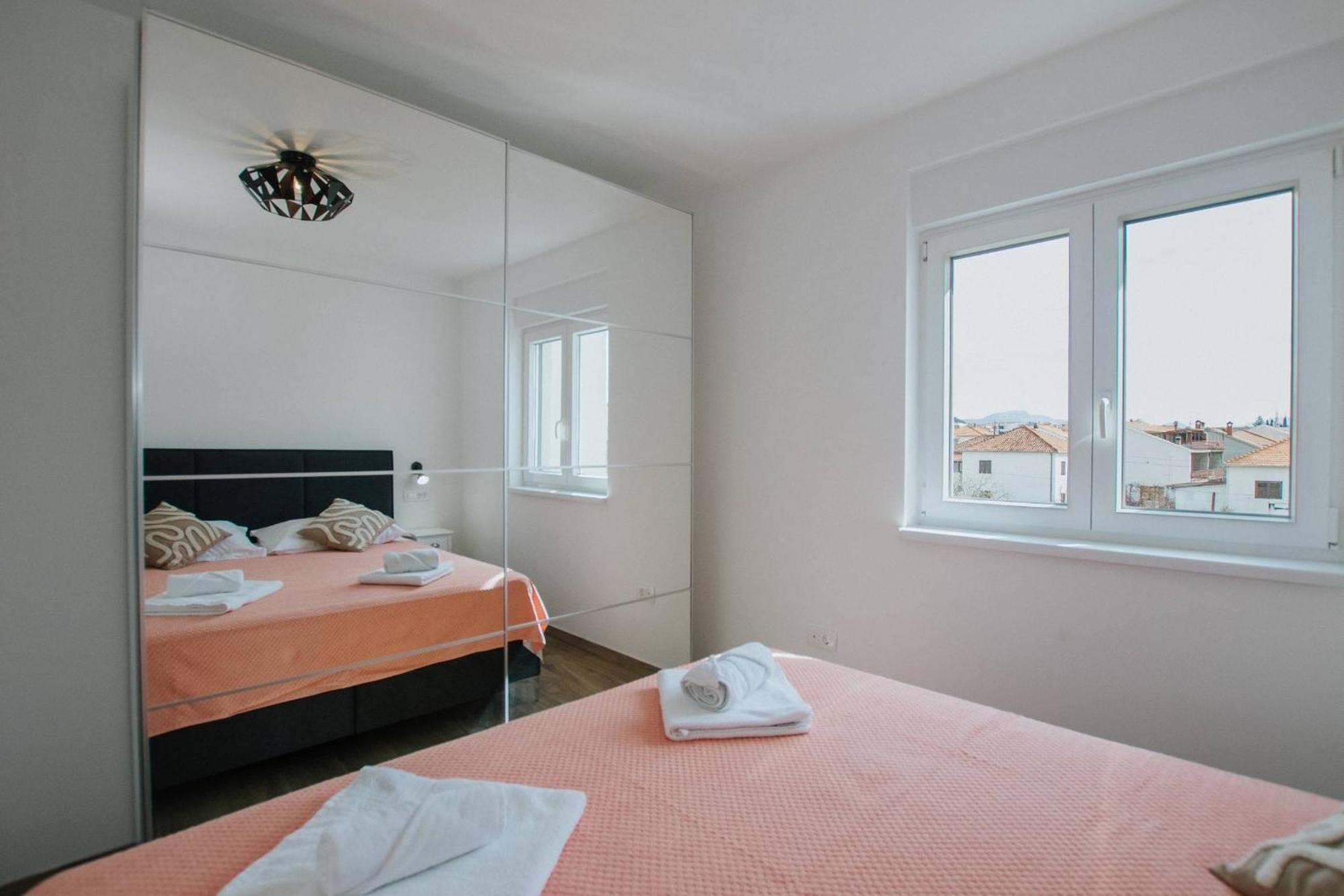 Luxury Apartments Marija 트로기르 객실 사진